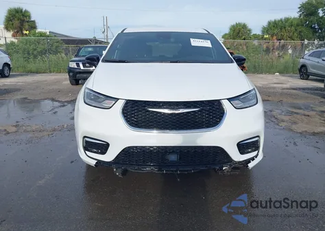 2025 Chrysler Pacifica Select from USA, damaged, VIN 2C4RC1BG0SR612075